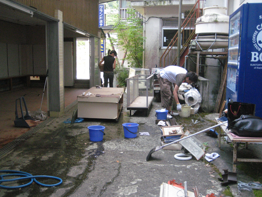 ��Τ�������